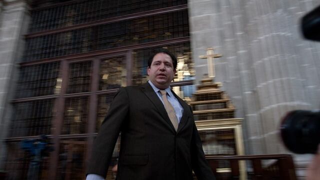 Armando Martínez Gómez, presidente del Colegio de Abogados Católicos y precandidato por el PRD a diputado federal