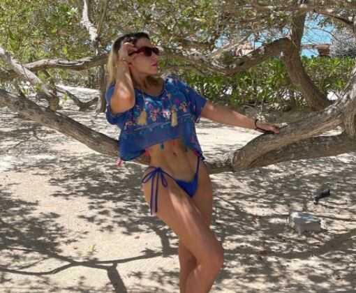 Francesca Ebrard tiene una dimunta cintura como la de María Victoria