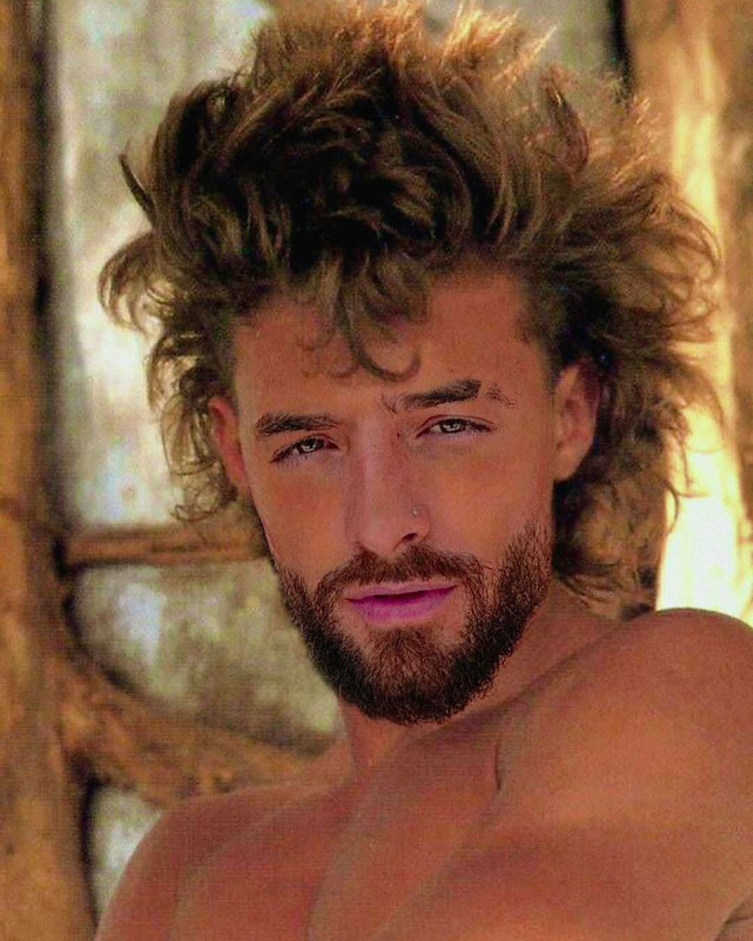 ¿Maluma en México? Anuncia gira usando un filtro de Luis Miguel