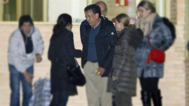 Humberto Moreira al salir de prisión en España.