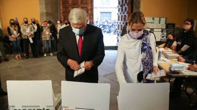 AMLO y Beatriz Gutiérrez Müller