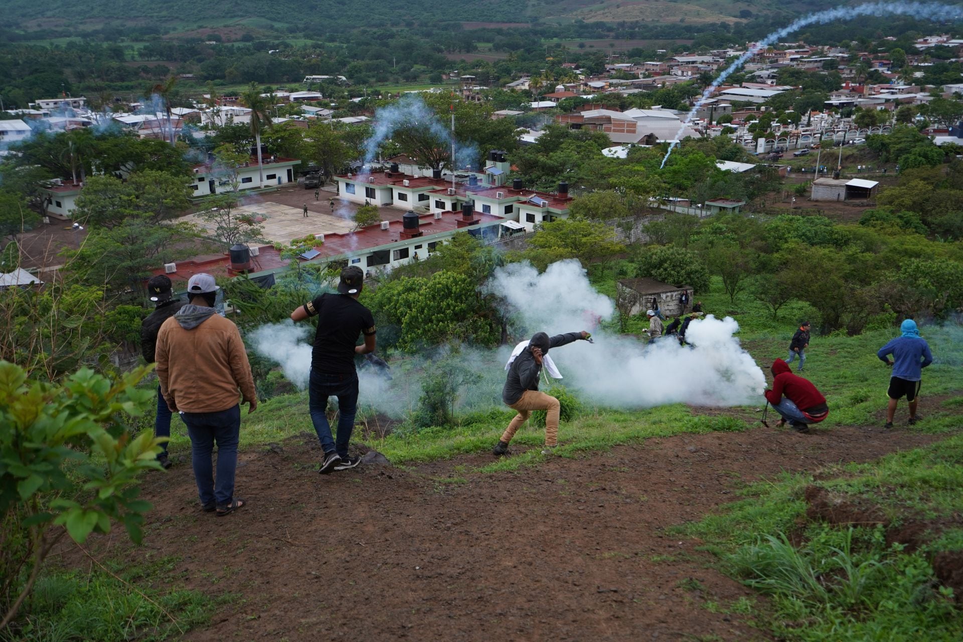 Habitantes de Aguililla se enfrentaron con soldados para exigirles seguridad
