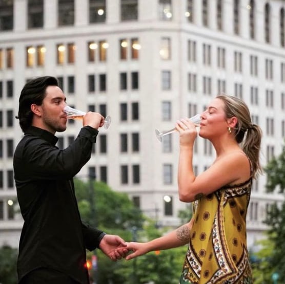 Julián Gil Jr. se compromete