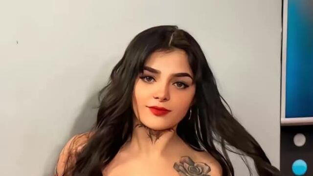 Karely Ruiz, modelo de OnlyFans.