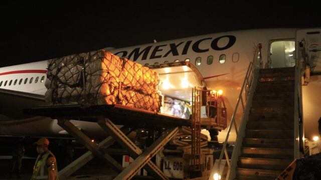Avión de Aeroméxico con insumos médicos.