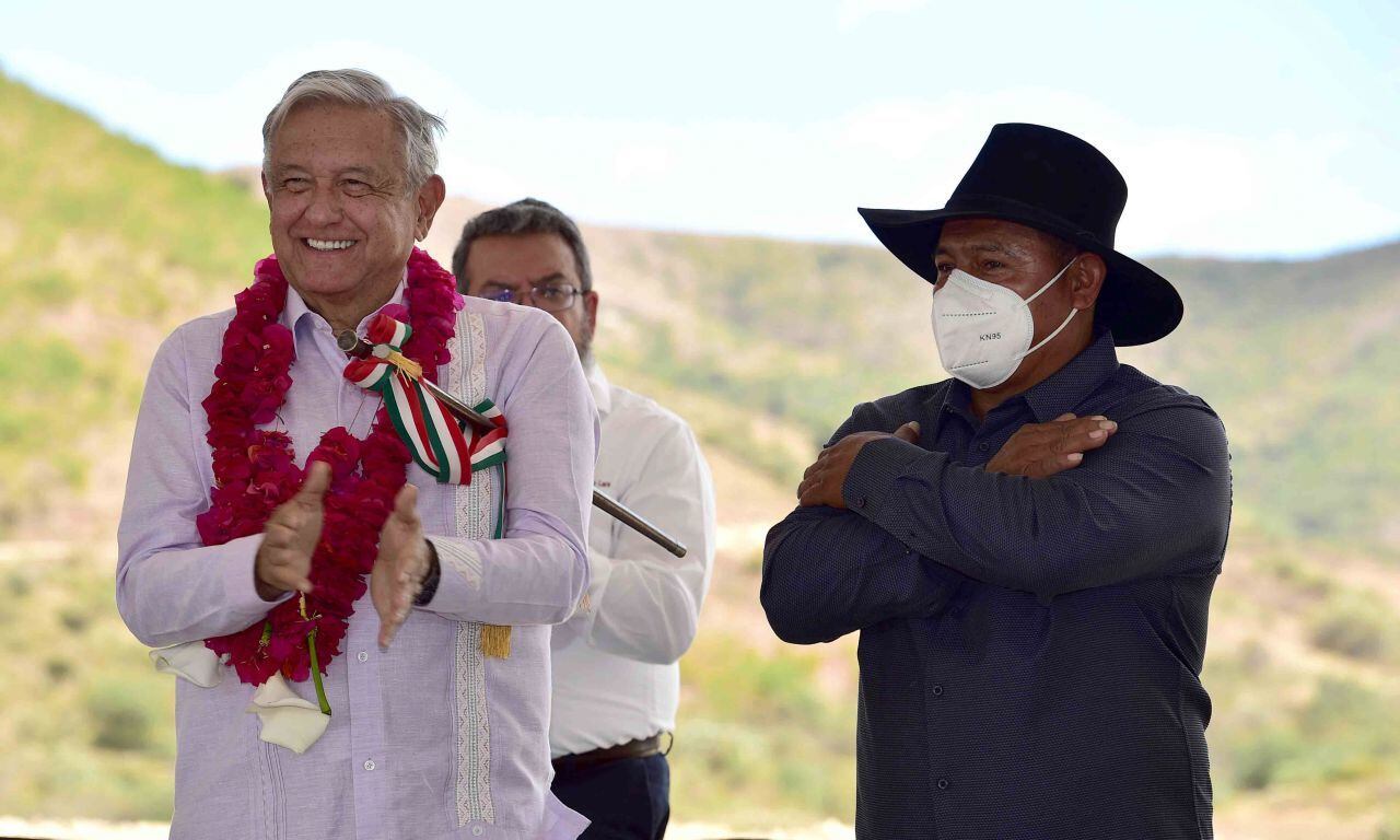 AMLO: “La voz del pueblo es la voz de Dios”