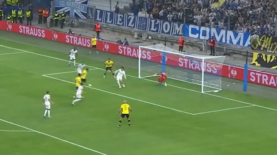 Orbelín Pineda marca su primer gol en la Europa League con el AEK