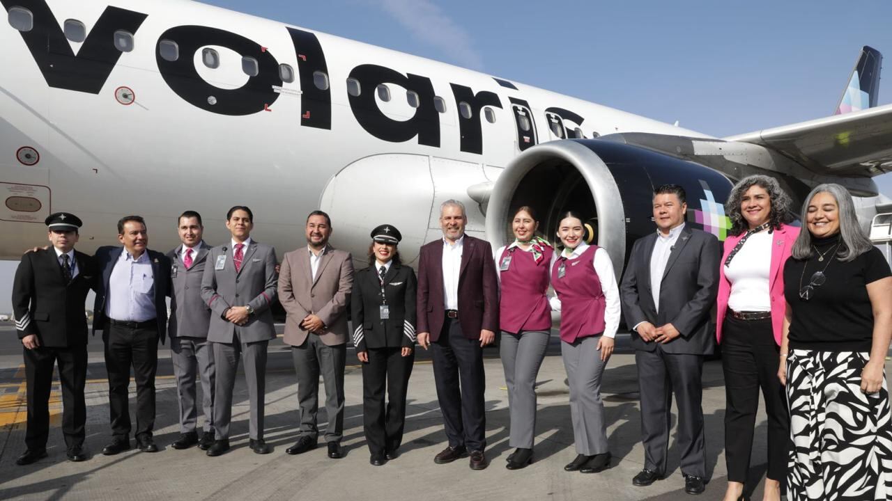 Alfredo Ramírez Bedolla y Volaris anunciaron 8 nuevas rutas aéreas para Michoacán
