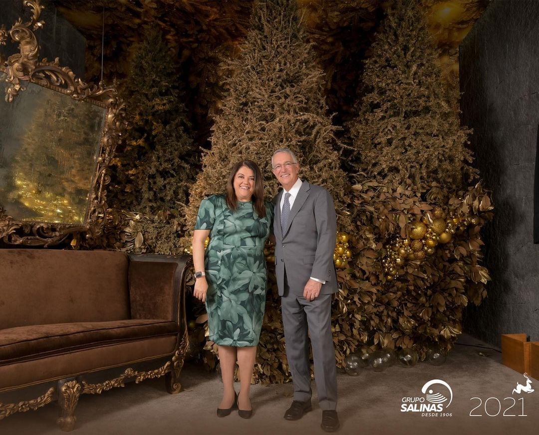 Sandra Smester y Ricardo Salinas Pliego.