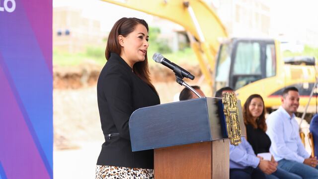 Tere Jiménez coloca primera piedra de Primaria El Mirador