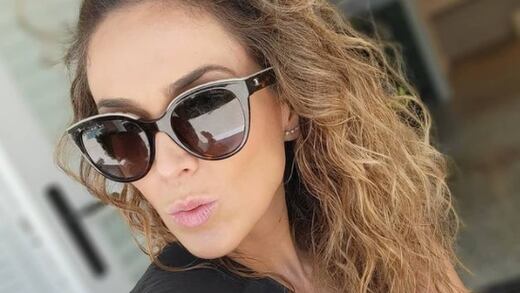 Critican a Jacqueline Bracamontes por cómo juegan su hija y Martín Fuentes