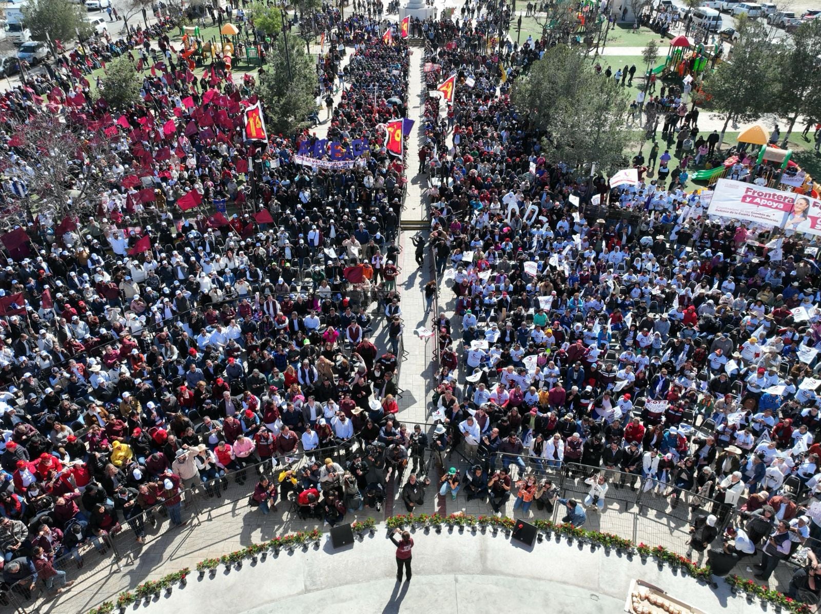Claudia Sheinbaum comienza el 2024 con el apoyo de miles de personas