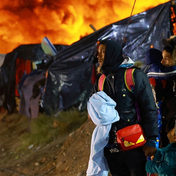 Campamento de migrantes en Chihuahua: Incendio y caos