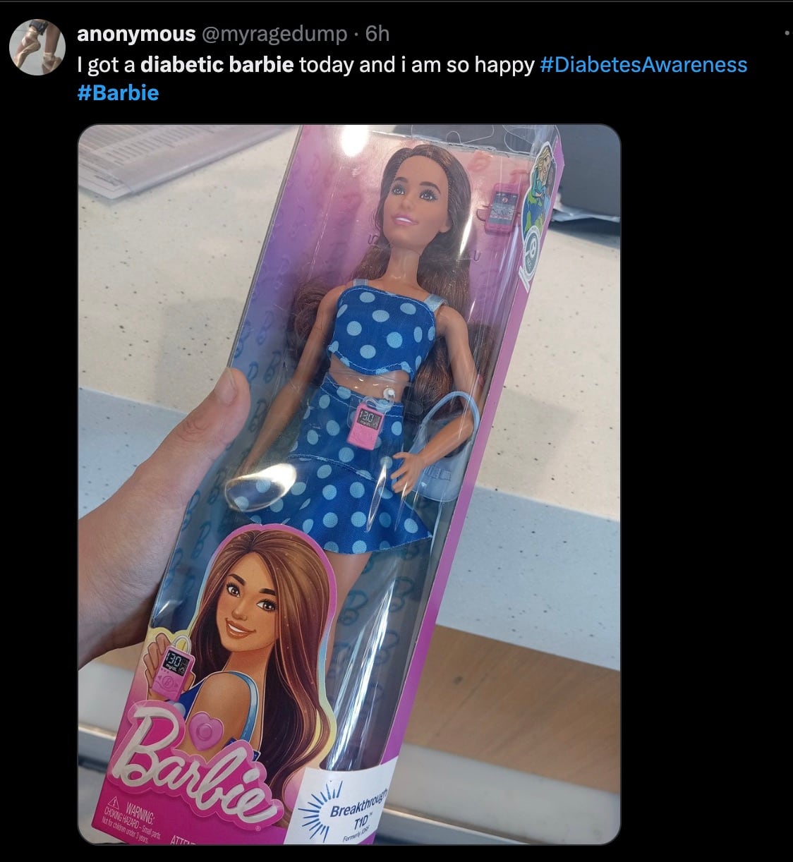 Usuarios reaccionan a Barbie con diabetes de Mattel