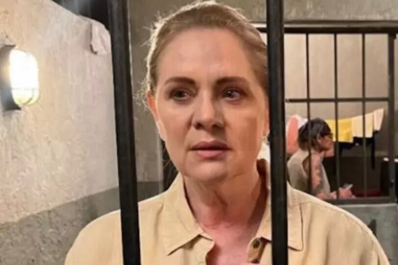 Erika Buenfil forma parte de la telenovela Fugitivas