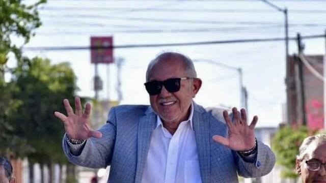 Luis Guillermo El "Químico"
Benítez. Alcalde de Mazatlán