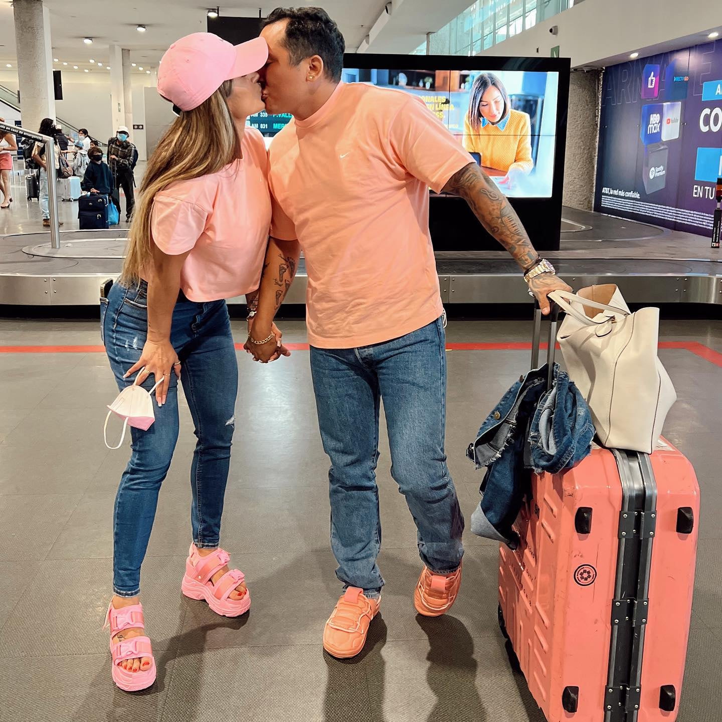 Edwin Luna y Kimberly Flores