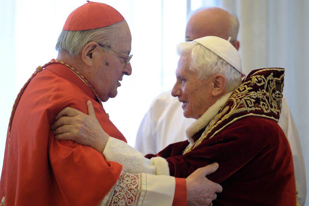 Angelo Sodano y Benedicto XVI