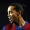 VIDEO: El día que Ronaldinho exhibió al Real Madrid en el Bernabéu
