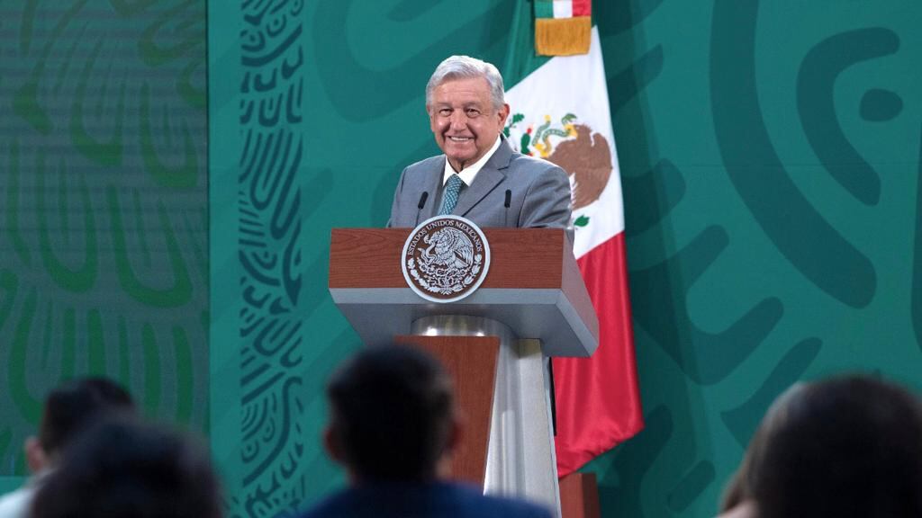 AMLO autoritario; Zaldívar lacayo