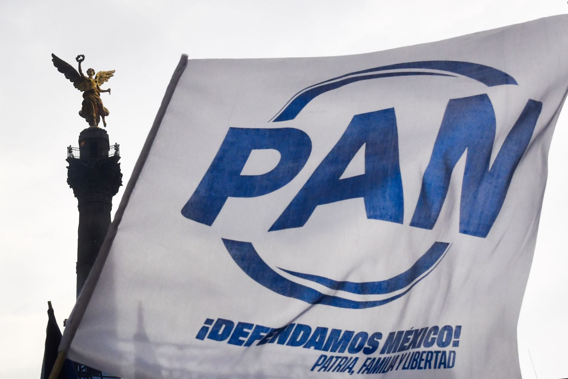 Marcha del relanzamiento del Partido Acción Nacional