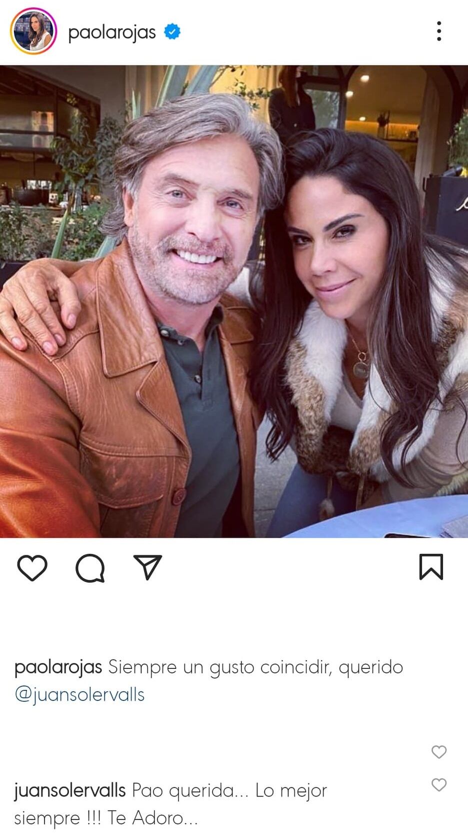 Juan Soler y Paola Rojas comparten comida.