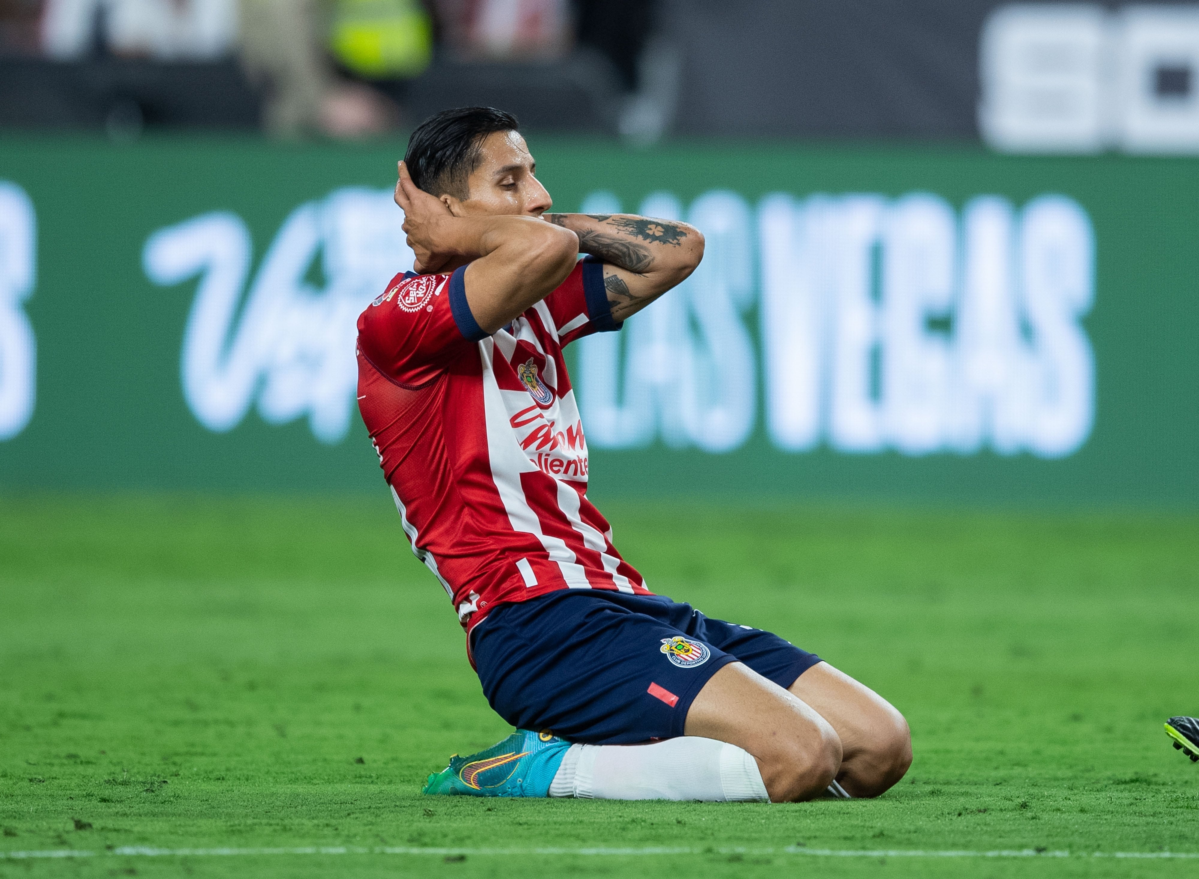 Club Chivas.