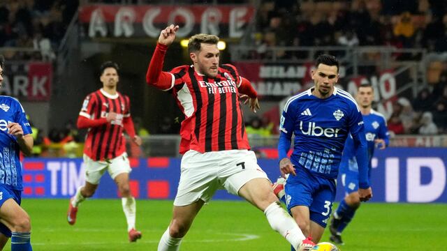 AC Milan vs Inter: Día, hora y canal para ver a Santiago Giménez en las semifinales de la Copa de Italia