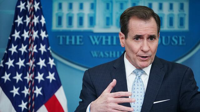 John Kirby, vocero del gobierno de Estados Unidos, pone en duda versión de los objetos voladores y China