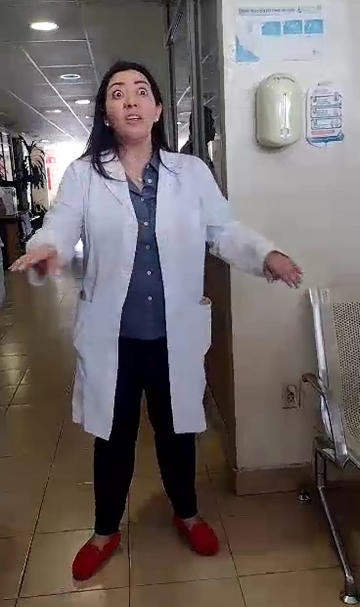 Directora del Complejo de Especialidades y Centro de Diagnóstico “Leonardo y Nicolas Bravo” del ISSSTE, doctora Ana Aracely Ayala Montes de Oca