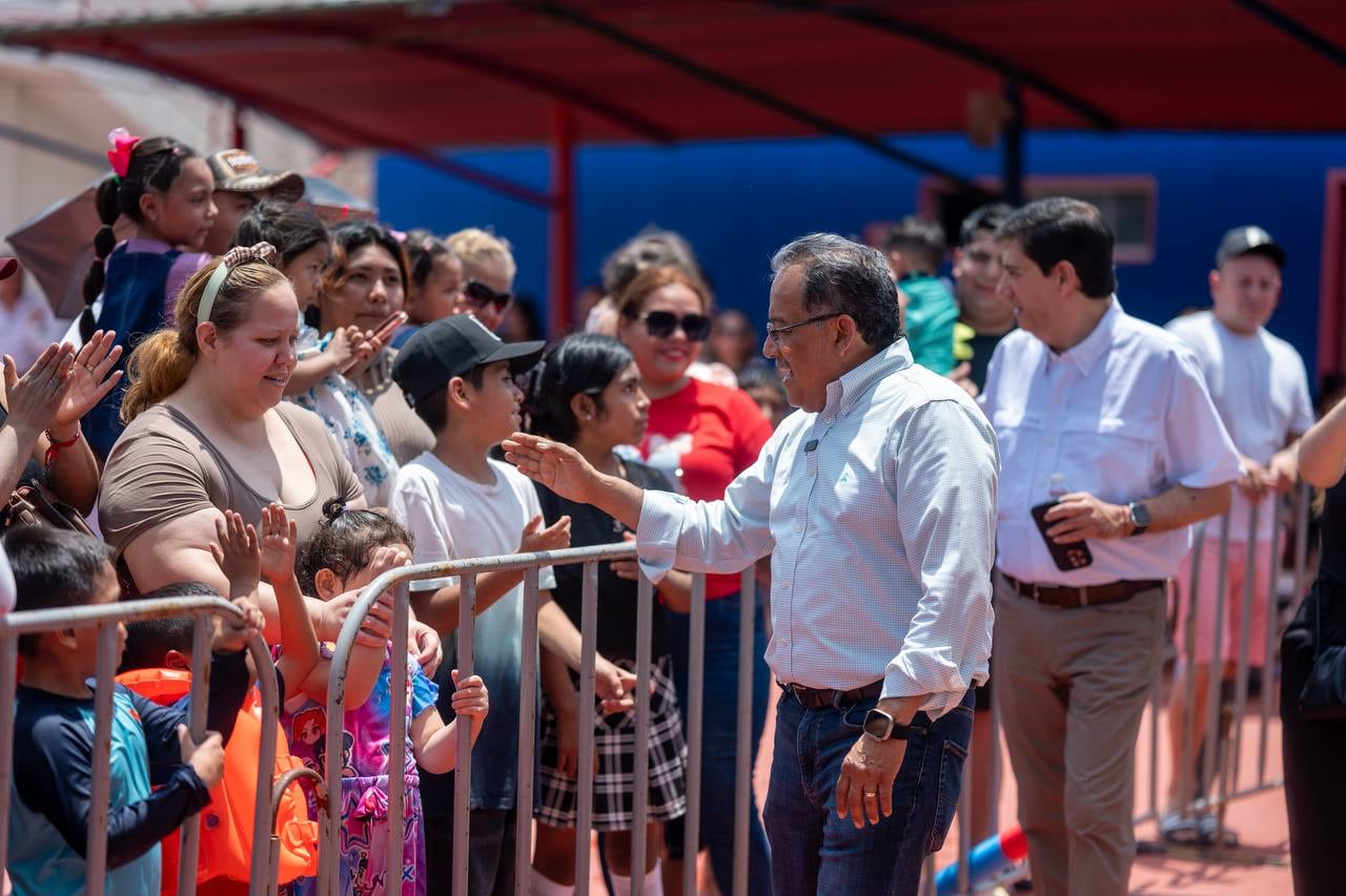 Andrés Mijes impulsa espacios familiares con fiesta del Día del Niño