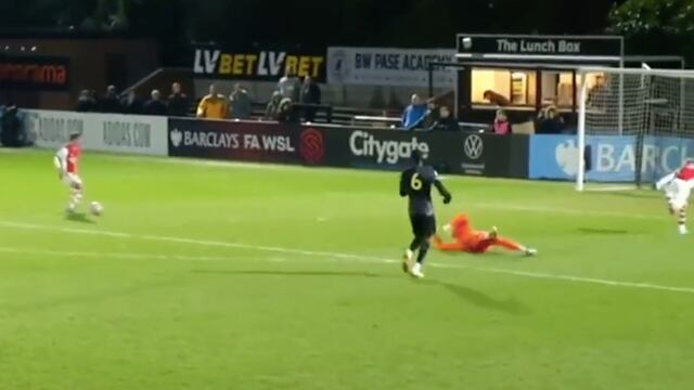 Marcelo Flores anotó gol con el Arsenal Sub-20
