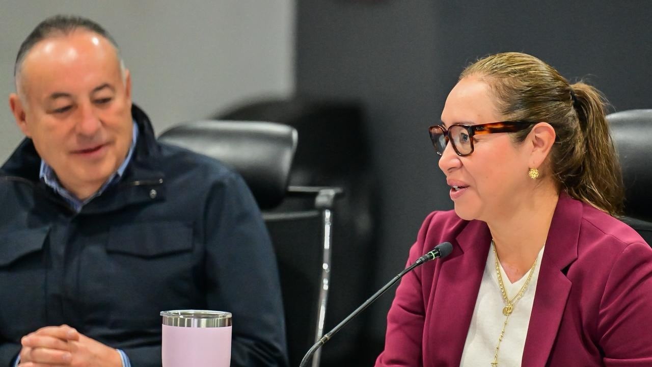 Delfina Gómez y Azucena Cisneros evalúan seguridad en Mesa de Paz de Ecatepec