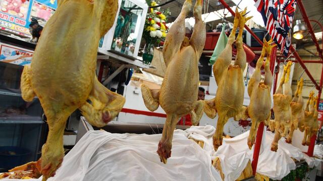 Monopolio en venta de pollo. Multas.