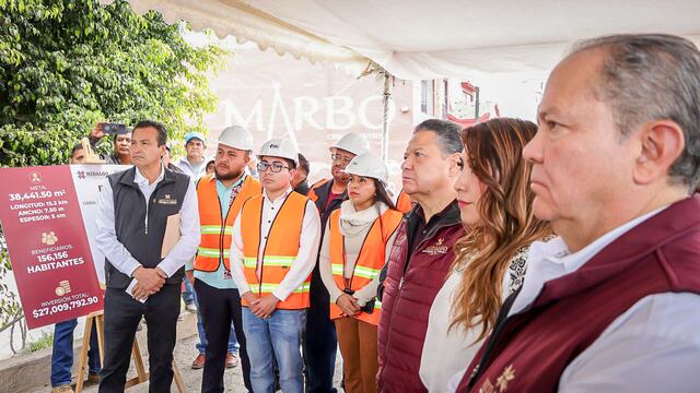 Julio Menchaca supervisa obras en Ixmiquilpan