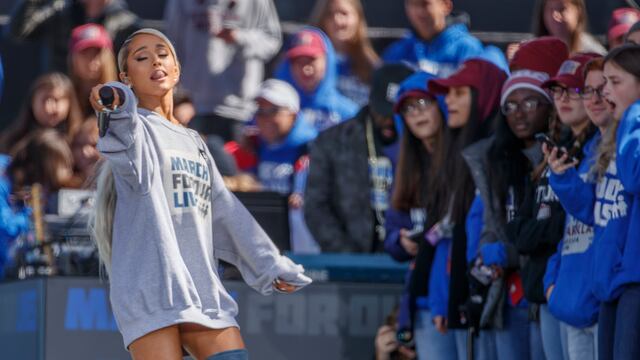 La cantante está nominada a cinco categorías en los premios Grammy