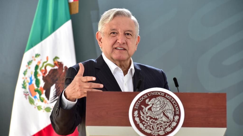 México podría vender gasolina a Venezuela por razones humanitarias: AMLO