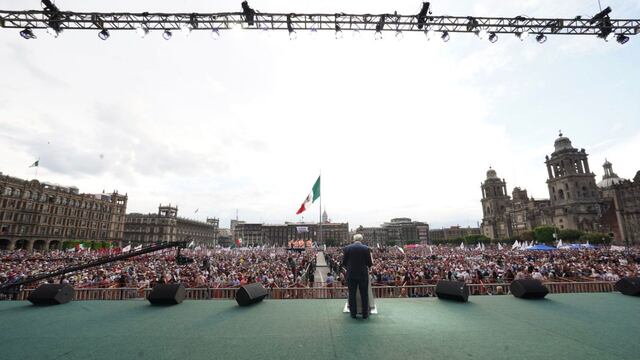 Andrés Manuel López Obrador, presidente de México, encabezó el 5° Aniversario del Triunfo del Pueblo en el Zócalo de la Ciudad de México.