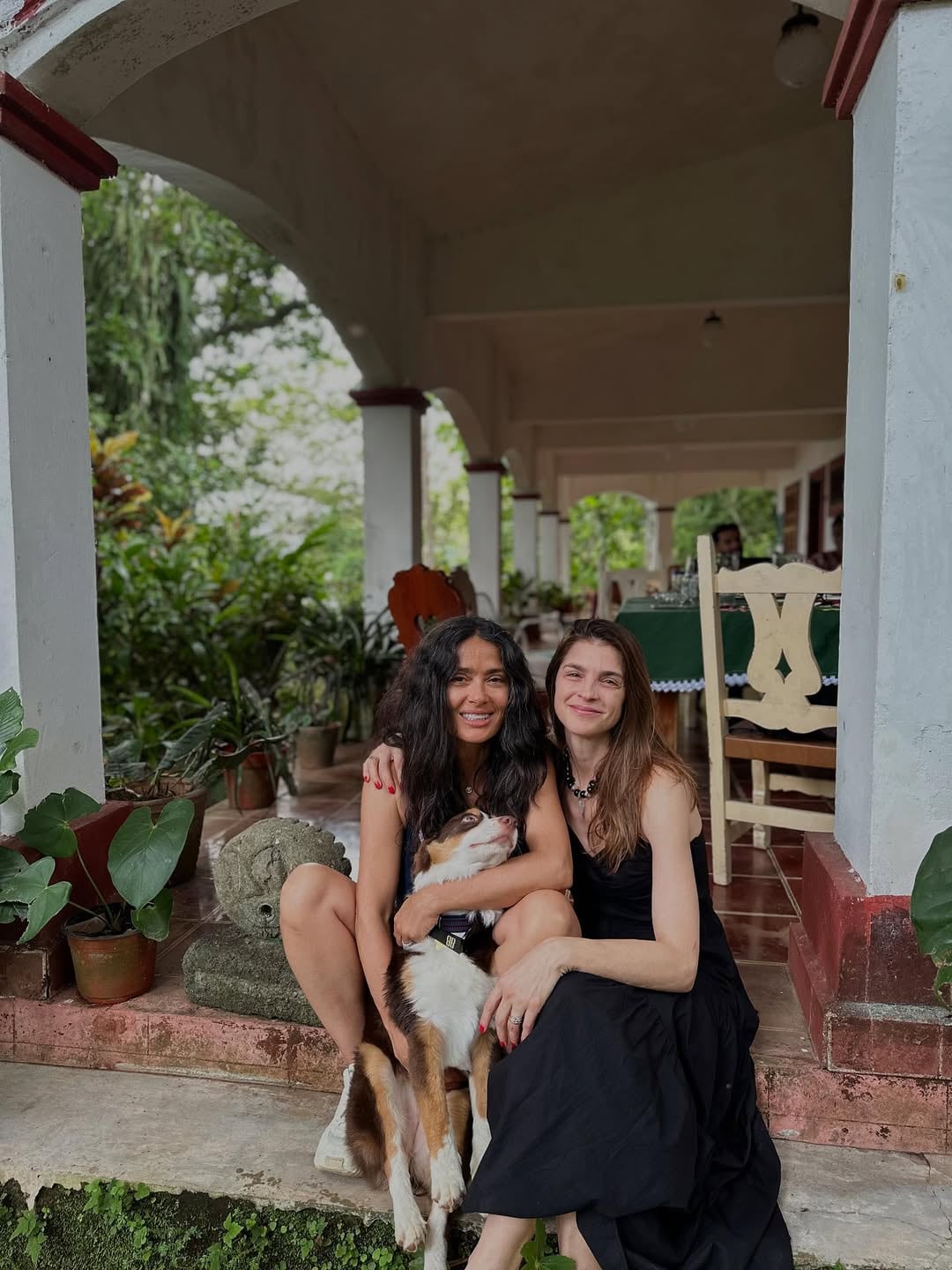 Salma Hayek se encontró con Irene Azuela