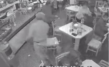 Filtran video de la noche en que Antonio Monroy fue golpeado en La Polar