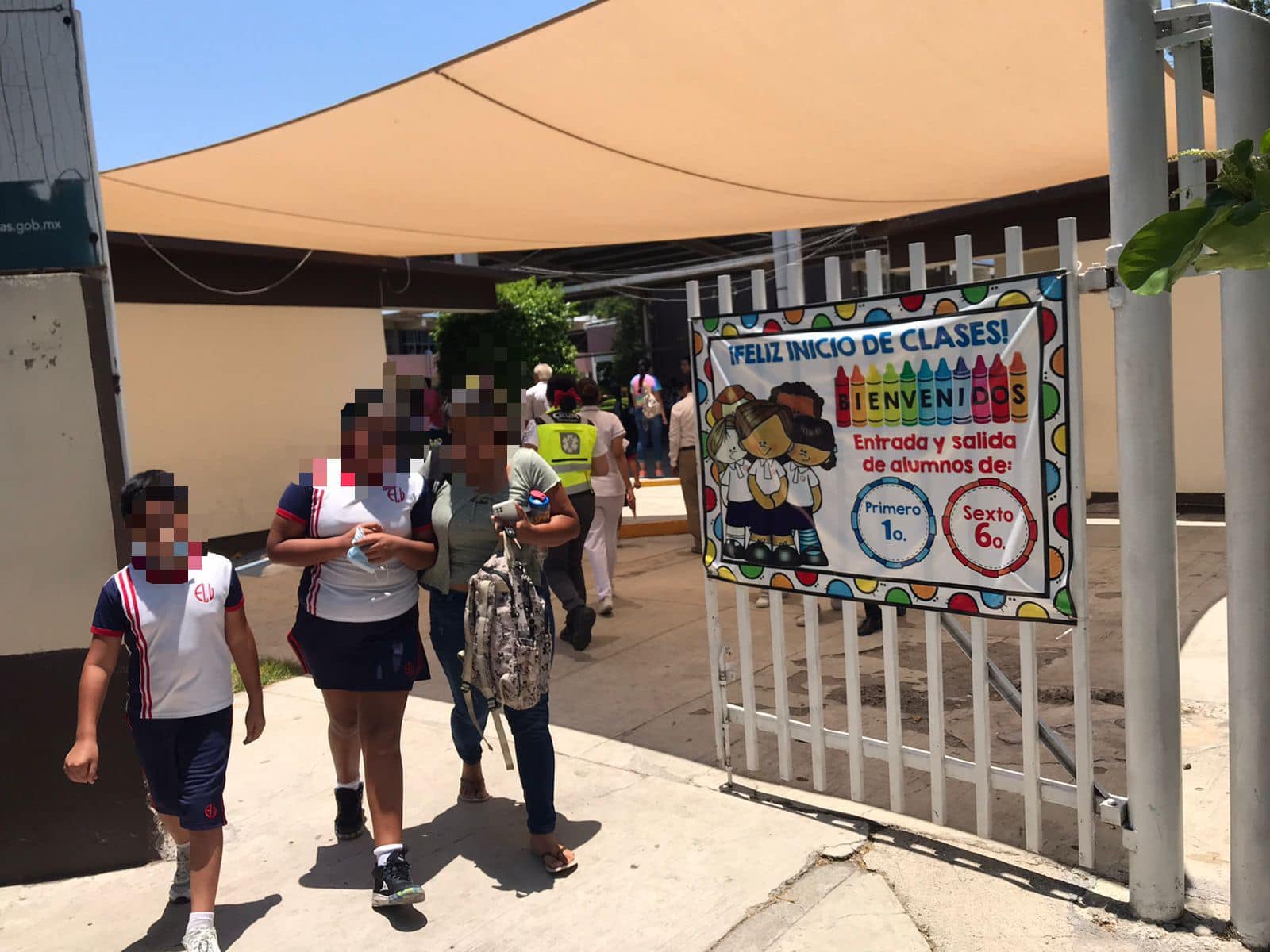 Alumnos y maestra sufren golpe de calor en la primaria Leona Vicario de Ciudad Victoria