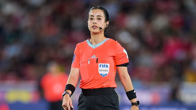 Katia Itzel García estará dentro de las 20 finalistas para el premio a mejor árbitra del mundo