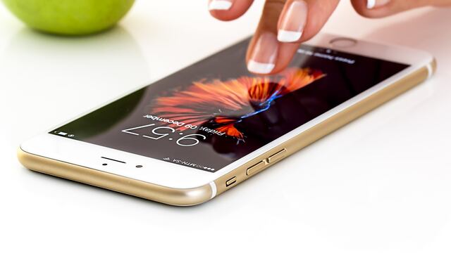 Las fallas de seguridad en iOS permitieron implantar un software malicioso en algunos dispositivos.