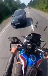 Motociclista choca y pierde parte del pie