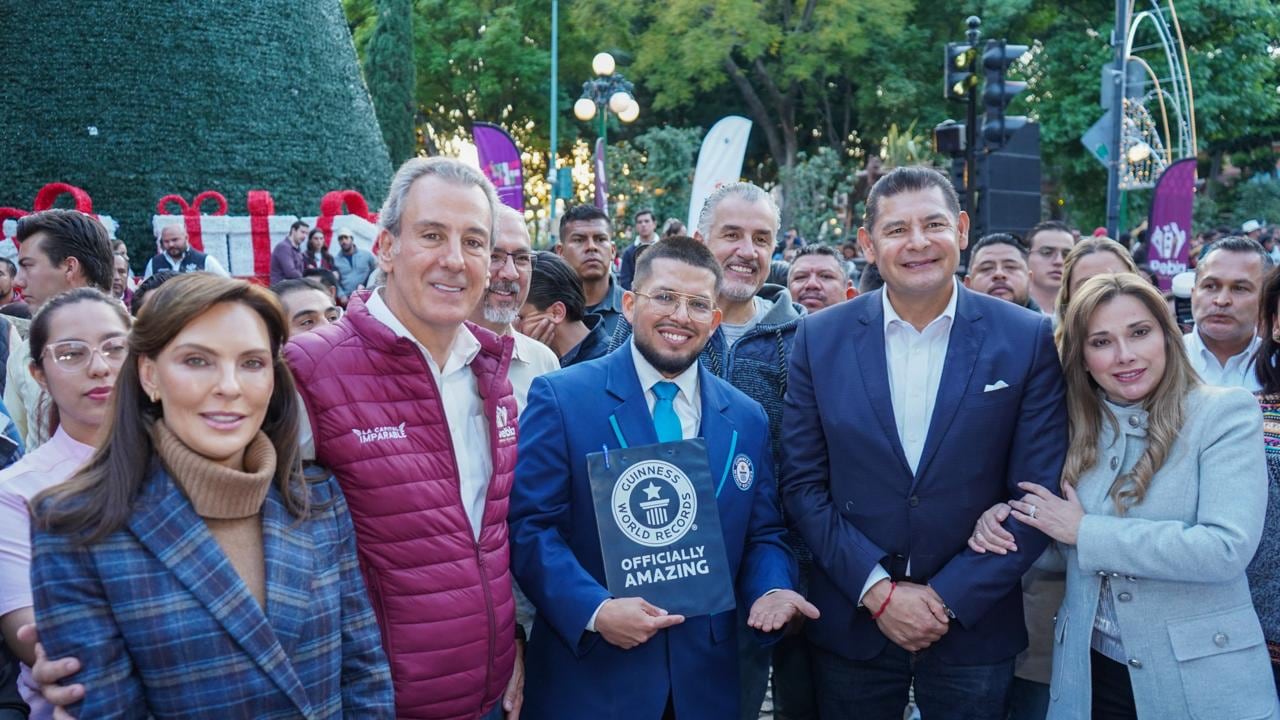 Puebla rompe Récord Guinness con la rosca de Reyes más grande del mundo