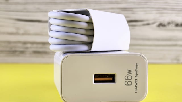 Cargador de teléfono