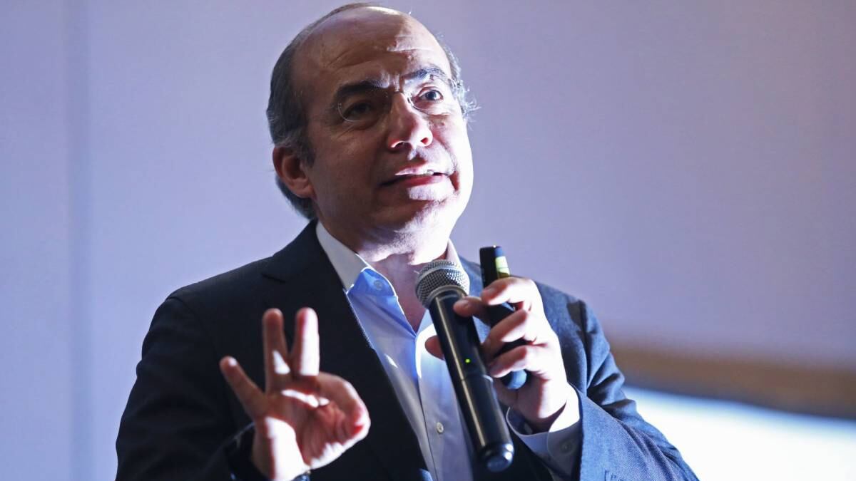 Supongo Calderon hipnotizó a AMLO, ¿verdad?