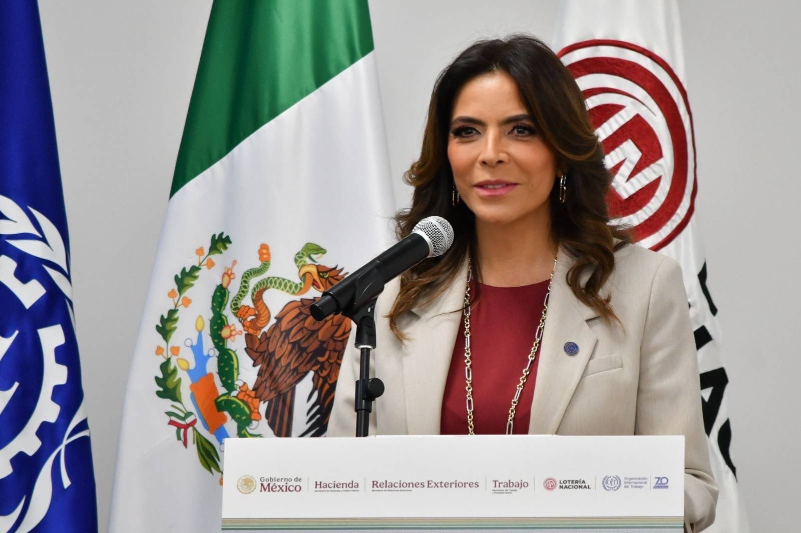 El billete de del homenaje a los 70 años de la OIT en México y ofrece un Premio Mayor de 27 millones de pesos en dos series