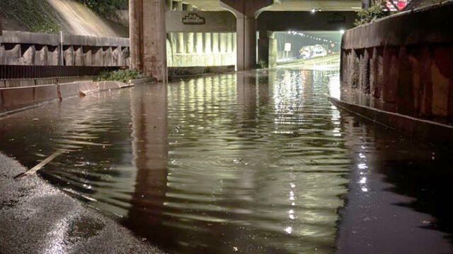Bajo puente de Periférico Norte y Conscripto se inundó