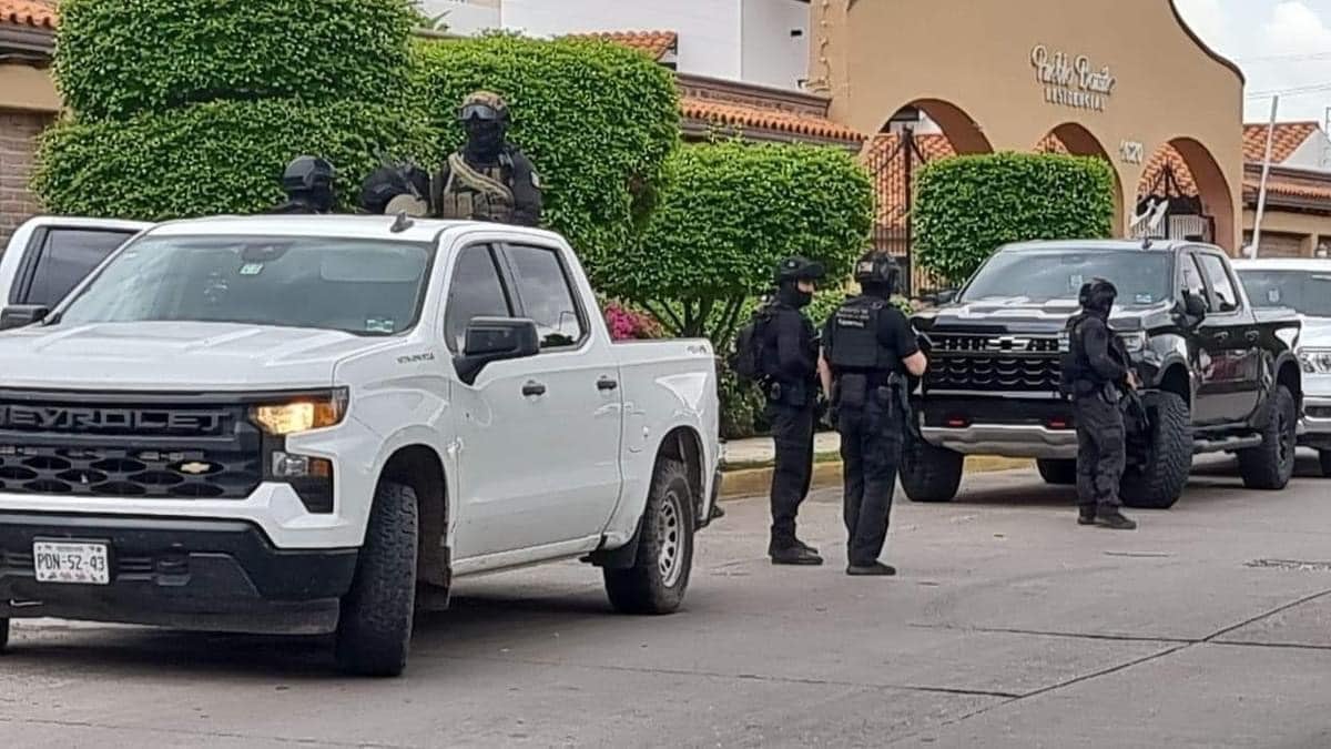 Héctor Melesio Cuén: Catean casa del acompañante del ex rector